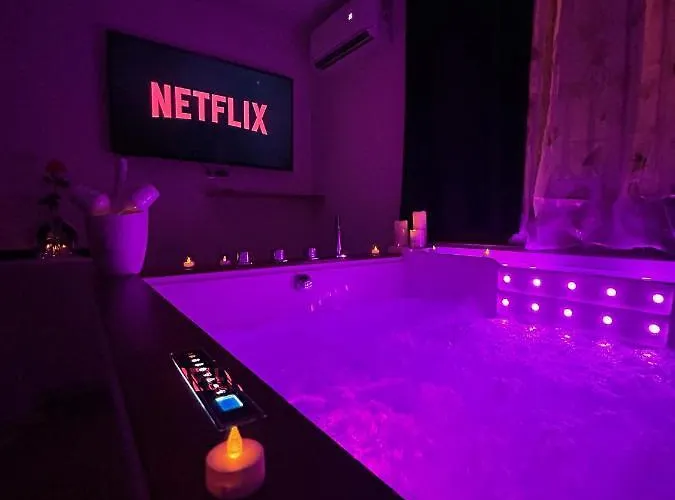 Love Room A Cannes - Appartement 25M2 Pour 2 Personnes Avec Un Jacuzzi Prive